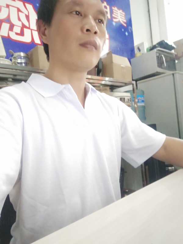 深蓝色的海的第一张照片--福鼎相亲网