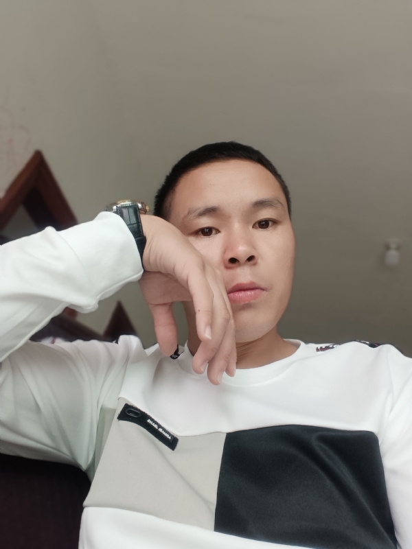 冷漠的第一张照片--福鼎相亲网