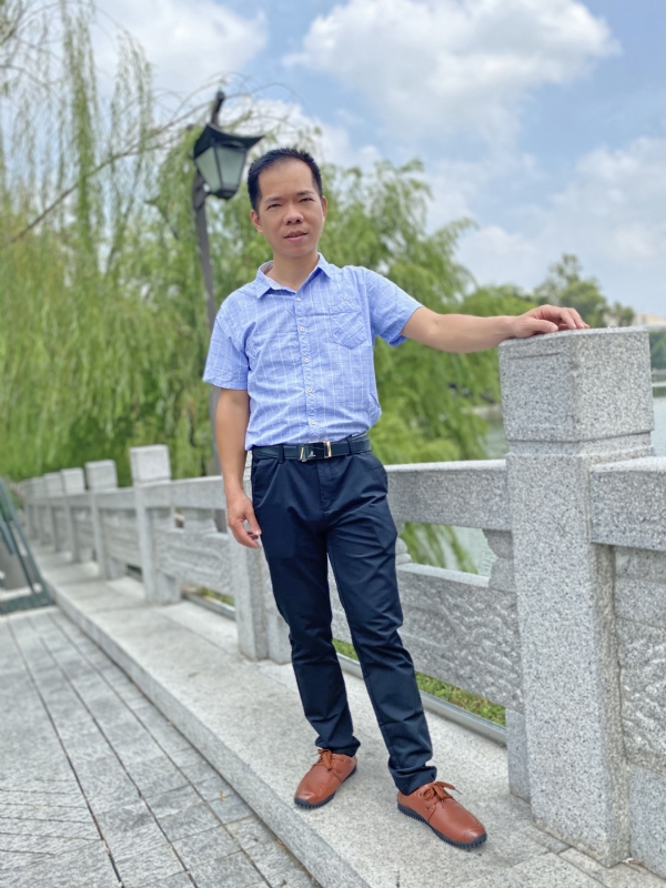 奇峰向阳的第一张照片--福鼎相亲网